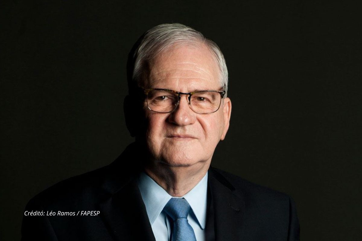 Fapesp president is granted France’s Legion of Honor